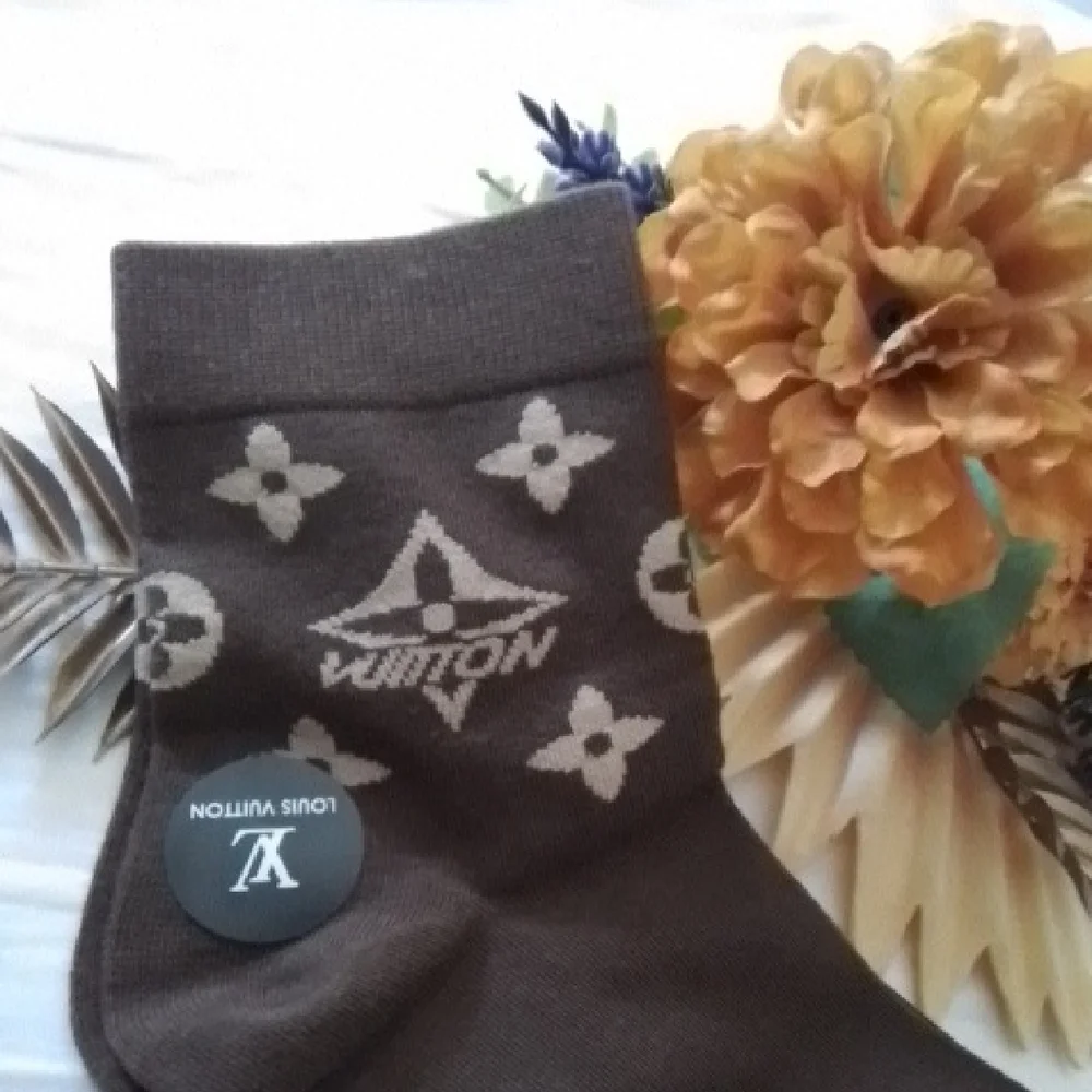 Louis Vuitton Brown Floral Socks - Picture 4 of 5